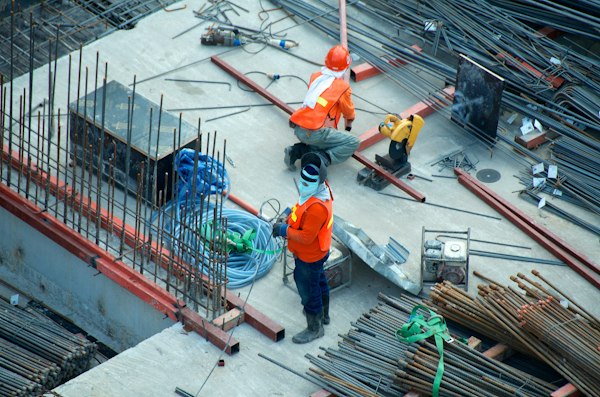 How to Check a Contractor's License in California Before You Hire